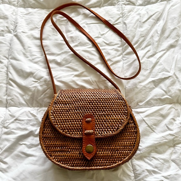 Handwoven Rattan Bag - Picture 7 of 8
